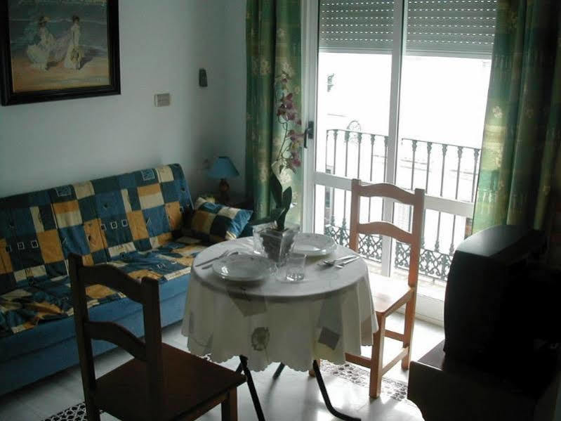 Hostal Ana - Adults Recommended Nerja Εξωτερικό φωτογραφία